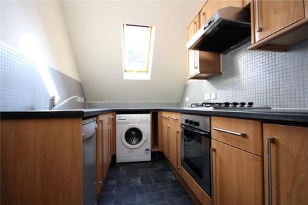 2 bedroom apartment to rent - Photo 2