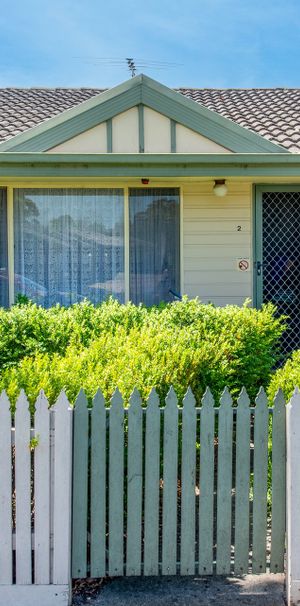 2/11 Reid Street, - Photo 2