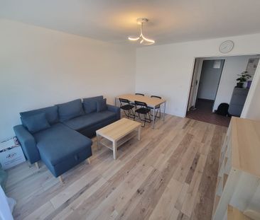 Location Appartement 3 pièces 71m² CHOISY LE ROI 94600 - Photo 2