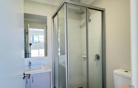 Modern duplex - Photo 2