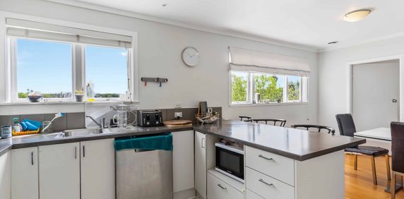 The Best By A Ladies Mile!! - Photo 2