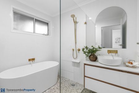 Beautifully Renovated & Ready for you! - Photo 3