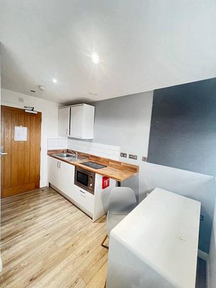 Studio to rent - Photo 1