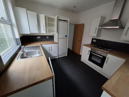 Howard Gardens, Cardiff - Photo 5