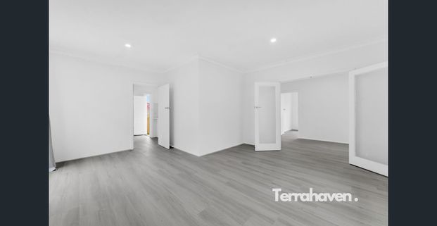 Freshly Renovated Family Haven in Quiet Court Location - Photo 1