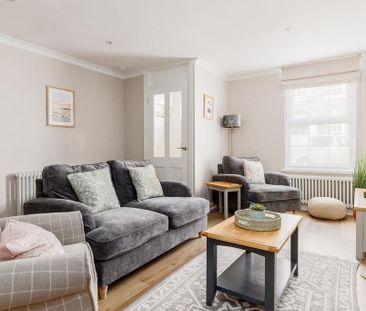 2 bedroom terraced house to rent - Photo 1