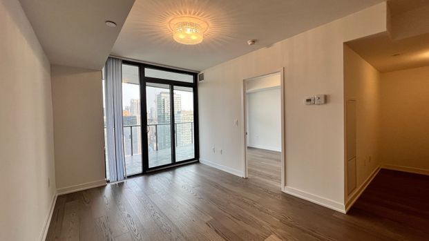 For Lease - 11 Wellesley Street Unit# 3204, Toronto, Ontario - Photo 1