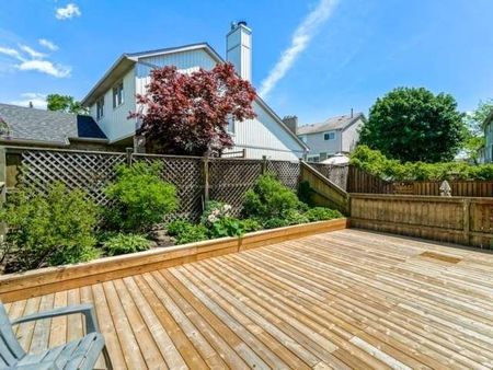 For Lease - 4 Astoreville Square, Brampton, Ontario - Photo 4