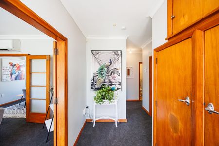 Takaro - 2 bedrooms plus - Photo 4