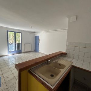 Location Appartement 3 pièces 46m² CARPENTRAS 84200 - Photo 2