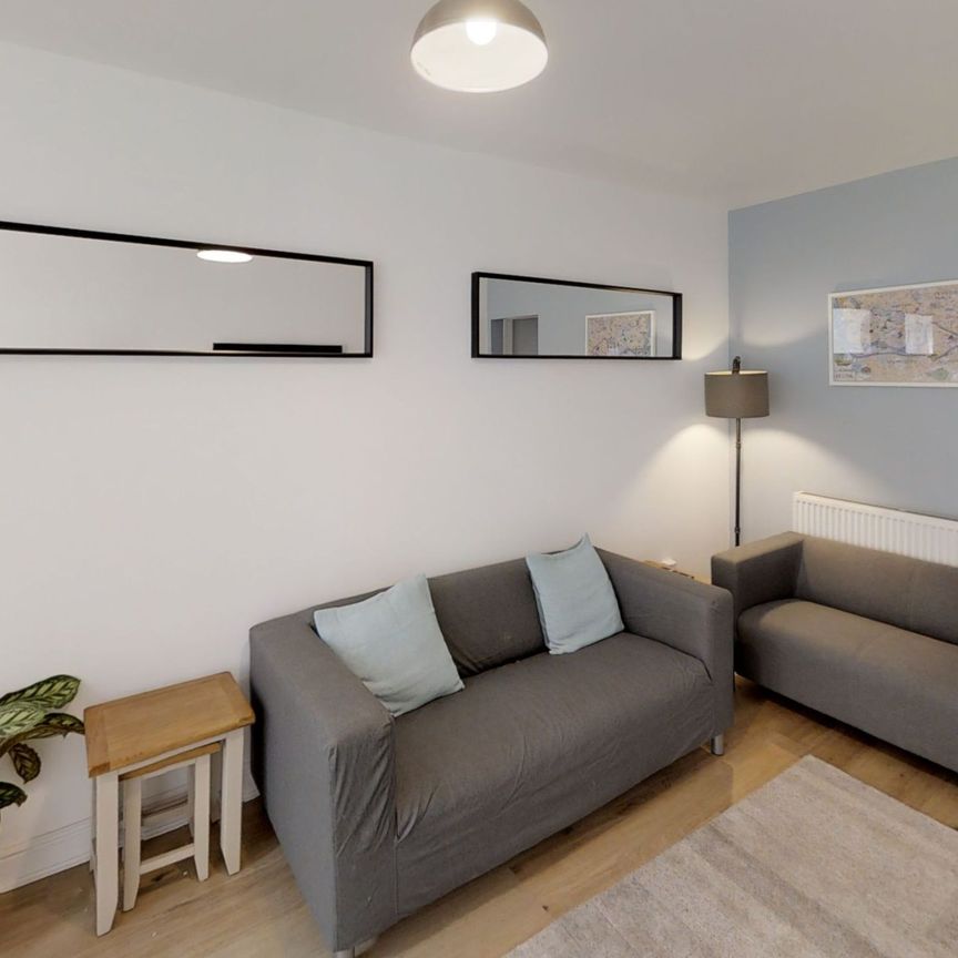 Double Room-Gloucester Road- Close to Hospital! - Photo 1