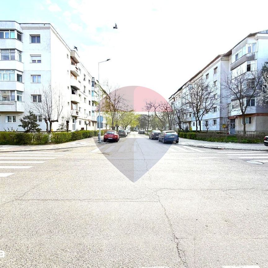 Garsonieră de închiriat în zona Nord strada Călugăreni - Fotografie 1