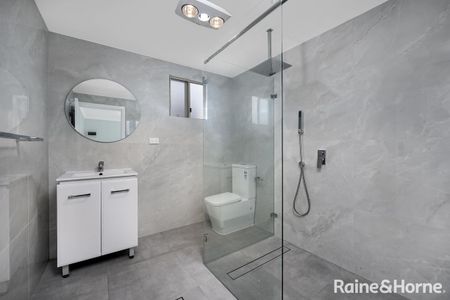 Character updated home in a ideal location - Photo 5