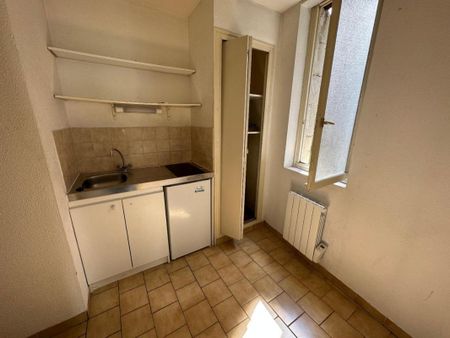 Location Appartement 1 pièce 19m² TOURS 37000 - Photo 2