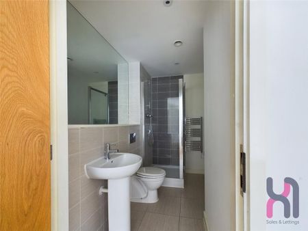 2 bedroom flat to rent - Photo 4