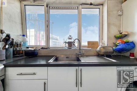 4 bedroom flat share to rent - Photo 4