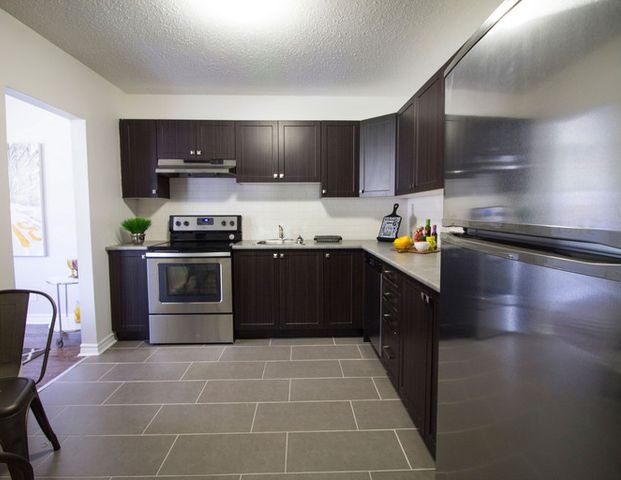 Forest Ridge | 2380 Baseline, Ottawa - Photo 1