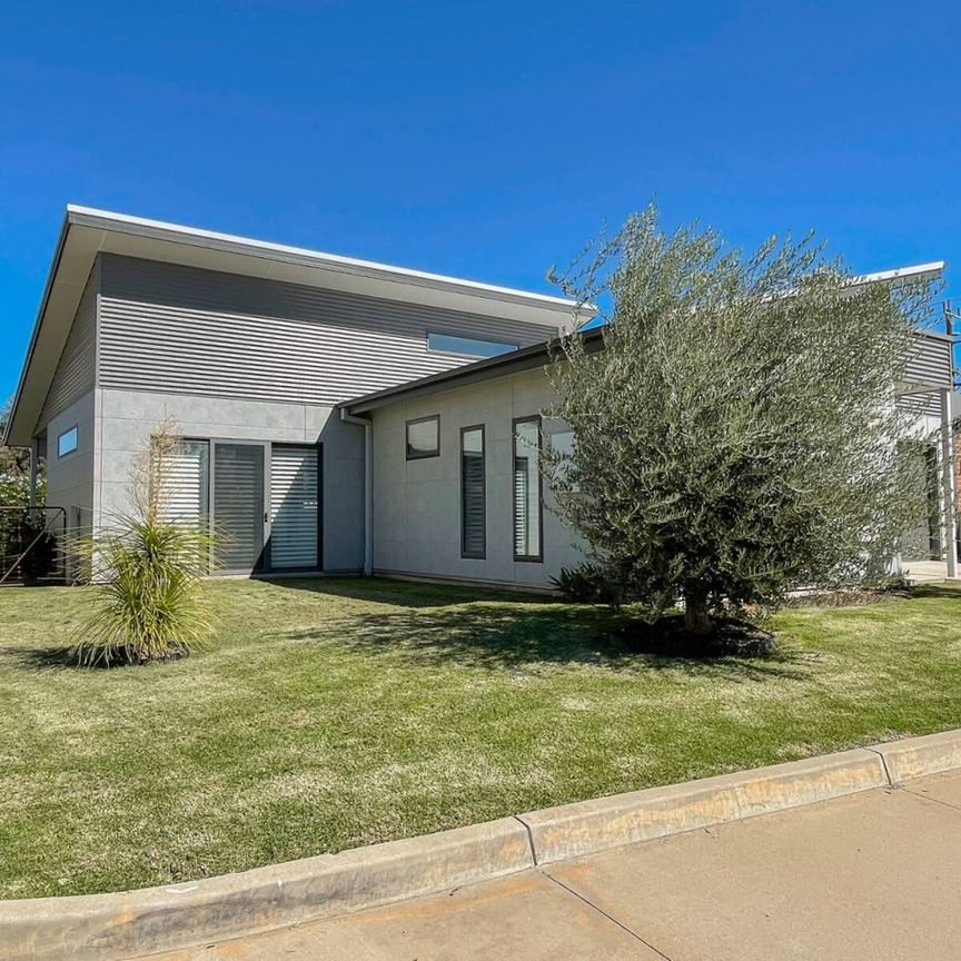 Superb lifestyle Property - Photo 1