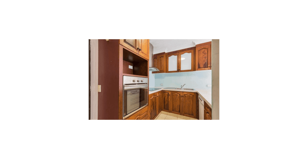 Modern Townhouse in Prime Southport Location - Convenience, Style, and Space! - Photo 1