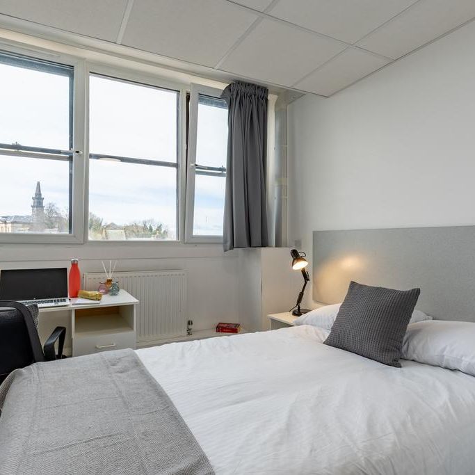 1 bedroom private hall to rent - Photo 1