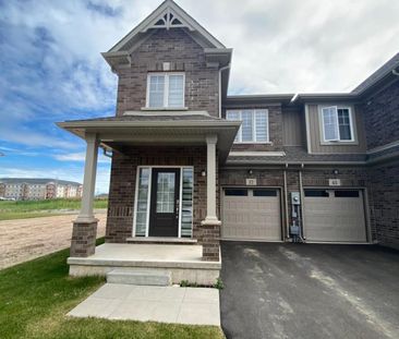 For Lease - 57 Sycamore Street, Welland, Ontario - Photo 2