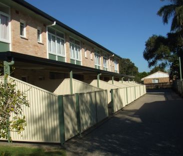 SPACIOUS SPLIT LEVEL UNIT - Photo 5