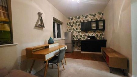 Bakery Close, Romford, RM6 - Photo 3