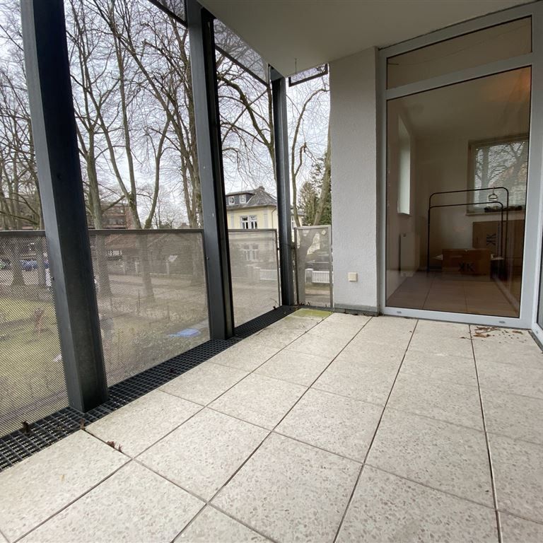 Moderne 3-Zi.Wohnung mit Loggia in bester Lage in NMS-Zentrum ! - Photo 1