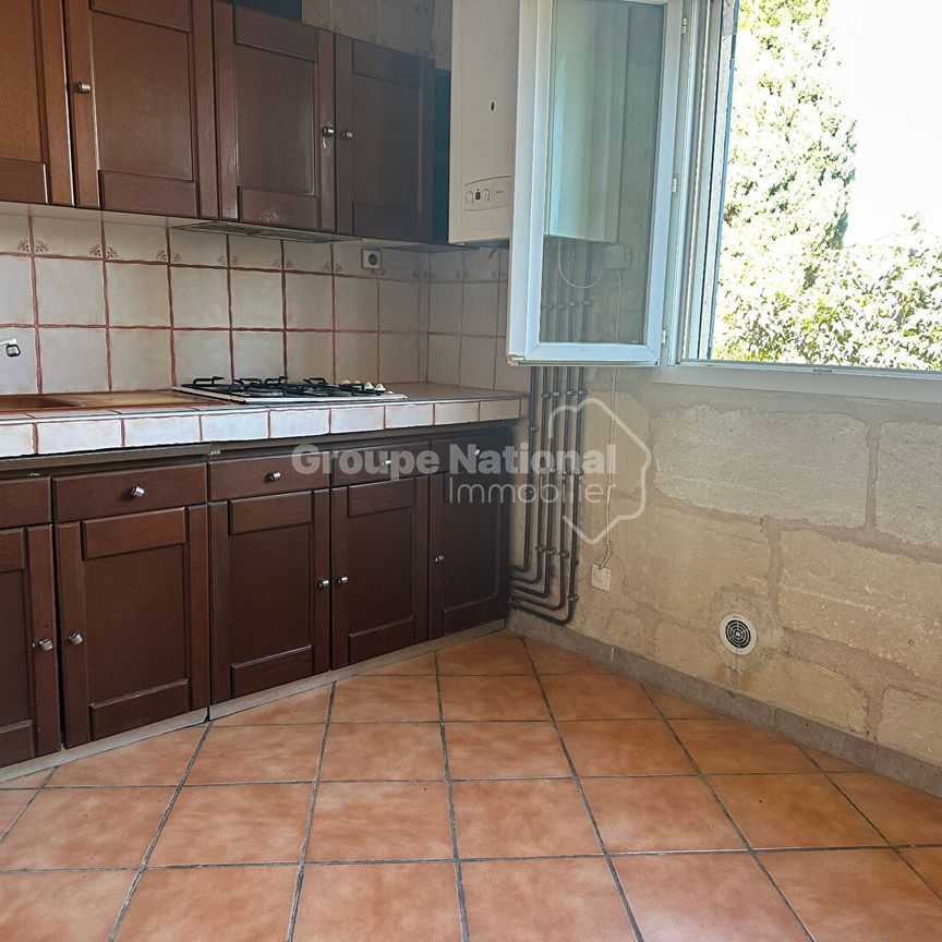 A louer Arles Monplaisir T2 avec terrasse, - Photo 1