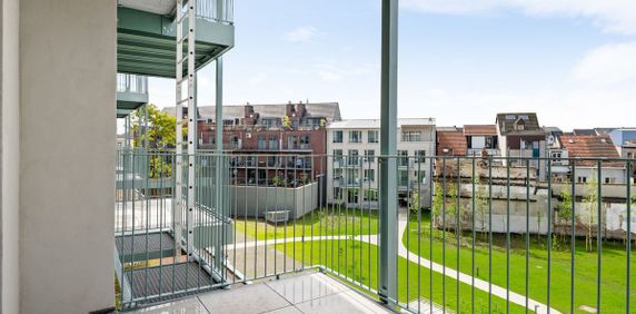 Appartement te huur in Antwerpen voor € 1.260 met 2 slaapkamers - Photo 2