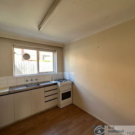 Two Bedroom Unit! - Photo 3