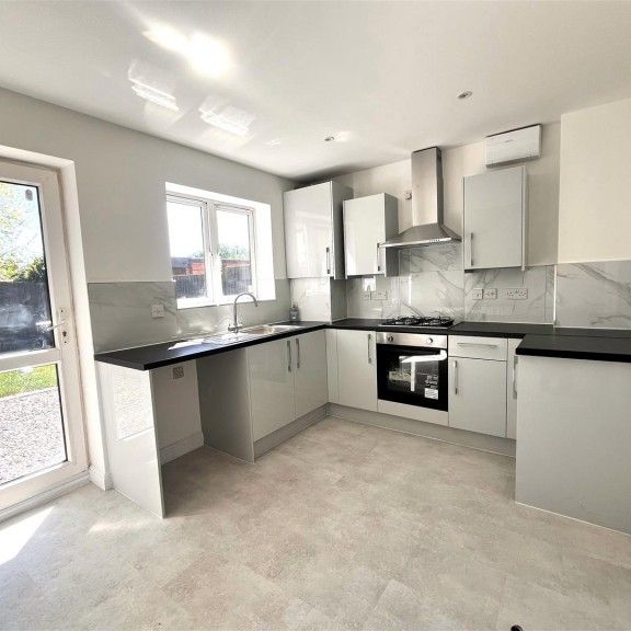 John Shelton Drive, Holbrooks, Coventry - Photo 1
