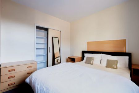 Classic 2 bed Large Double - Photo 5