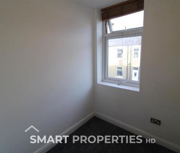 3 bedroom terraced house to rent - Photo 6