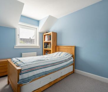 3 bedroom semi-detached house to rent - Photo 5