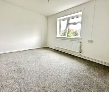 2 bedroom apartment - Photo 2