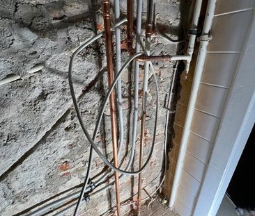 2 Zi , 58 qm mit Balkon in der Südstadt - komplett renoviert - Photo 2