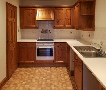 2 bedroom barn conversion to rent - Photo 1