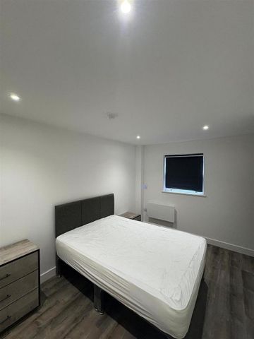 1 bedroom in a house share to rent - Photo 4