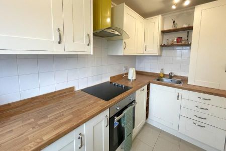 1 bedroom flat to rent - Photo 3