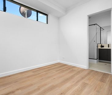 1/62 Agincourt Dr, Forrestfield WA 6058 - House For Rent | Domain - Photo 2