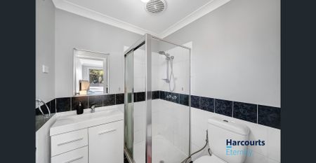 Stunning 4 Bedroom Townhouse Situated in the Heart of Girraween! - Photo 3