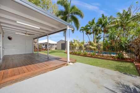 Immaculate Home with Pool and Shed - Photo 3