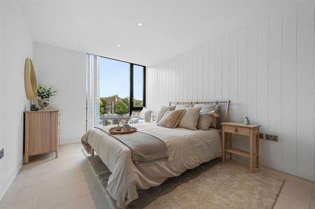 3 bedroom flat to rent - Photo 4