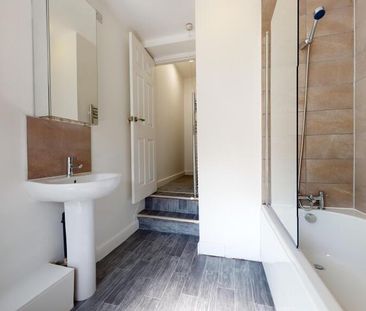 4 bedroom house to rent - Photo 3