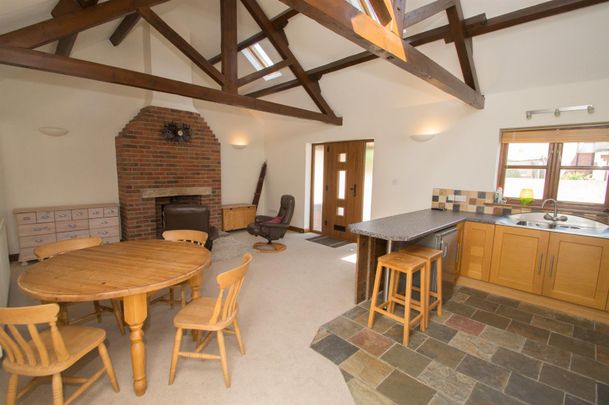 The Lodge,White Lambs Farm, Main Street - Photo 1