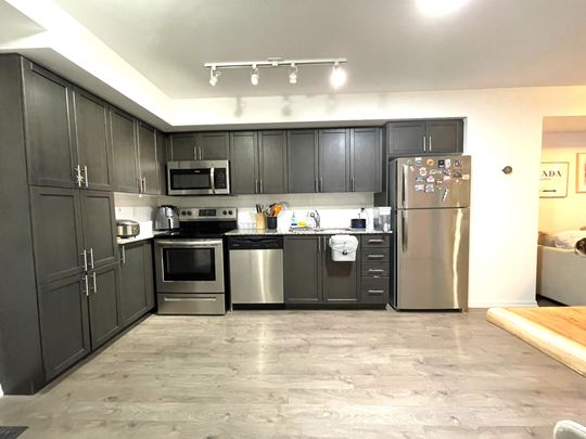 For Lease - 3091 Dufferin Street Unit# 412, Toronto, Ontario - Photo 1