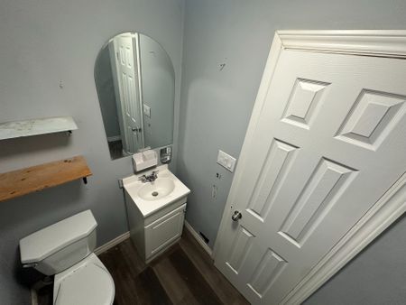 For Lease - 92 Wolfe Street Unit# 1A, Oshawa, Ontario - Photo 4