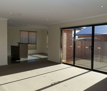 Appealing two bedroom home - Photo 2