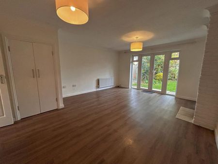 2 bedroom link detached house to rent - Photo 2